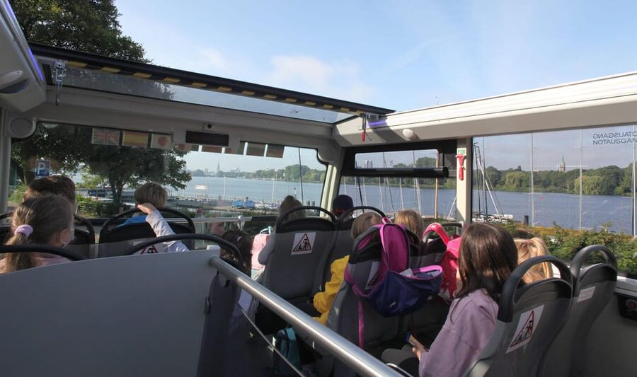 1-Day Hop-on/Hop-off Bus Tour of Hamburg Line D - Price and value: what $24 buys you in real sightseeing time