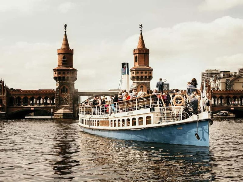 1h Berlin-Cruise with 140 year old electrified steamship - Timing and where to board at Alte Börse