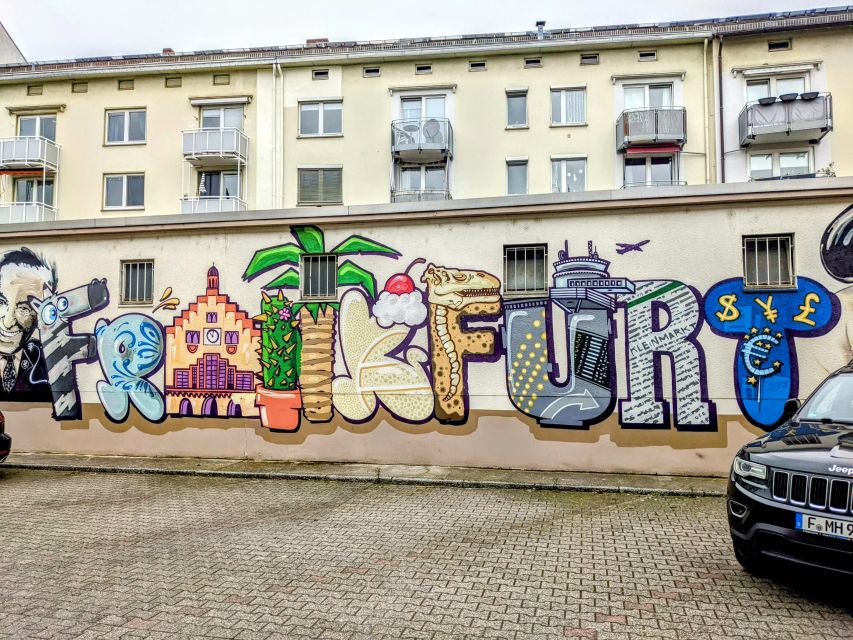 2-Hour Best of Frankfurt Walking Tour (English) - How Anita Keeps the Tour Moving, and Why the Pace Works