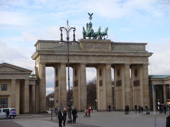 2-Hour Segway Discovery Tour Berlin - Key things to know before you glide off