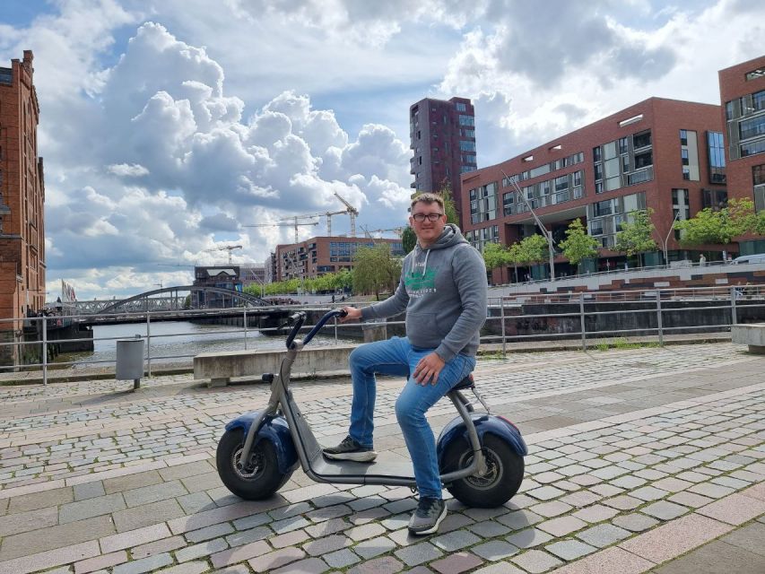 2 Hours Hamburg E-scooter Tour - Fischmarkt, Elbphilharmonie, and Sandtorhafen Harbor Energy