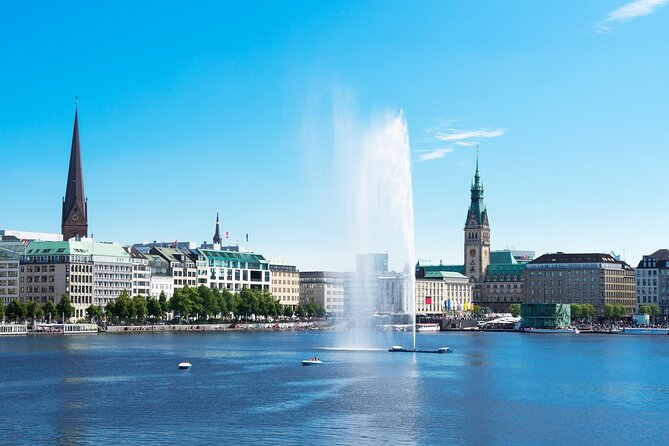 All-in-One Hamburg Shore Excursion from the port of Kiel - Rathaus free time: the best chance to eat and shop without stress