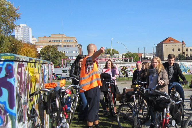 Alternative Berlin Bike Tour - Off the Beaten Tracks in Small Groups - What the route feels like, step by step