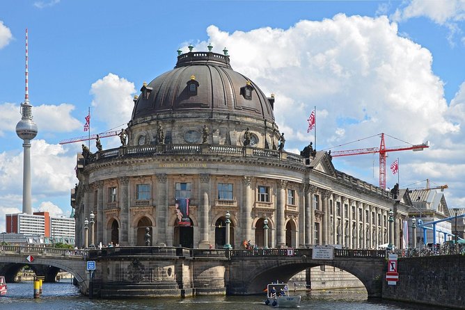 An Introduction to Berlin Walking Tour - Stop 4: Potsdamer Platz, After the Wall and After the Smoke