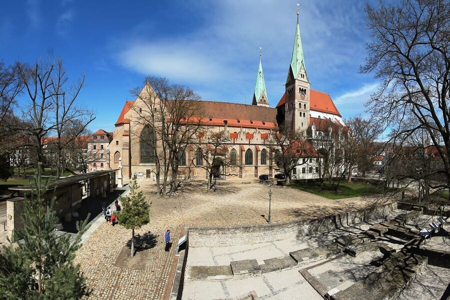 Augsburg: Illuminated Guided Evening Walking Tour - Key moments at a glance