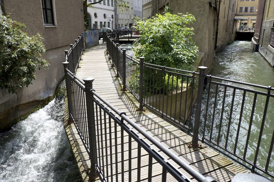 Augsburg's Water Management System - City Walking Tour - Old Town basics: how the system works where you can see it