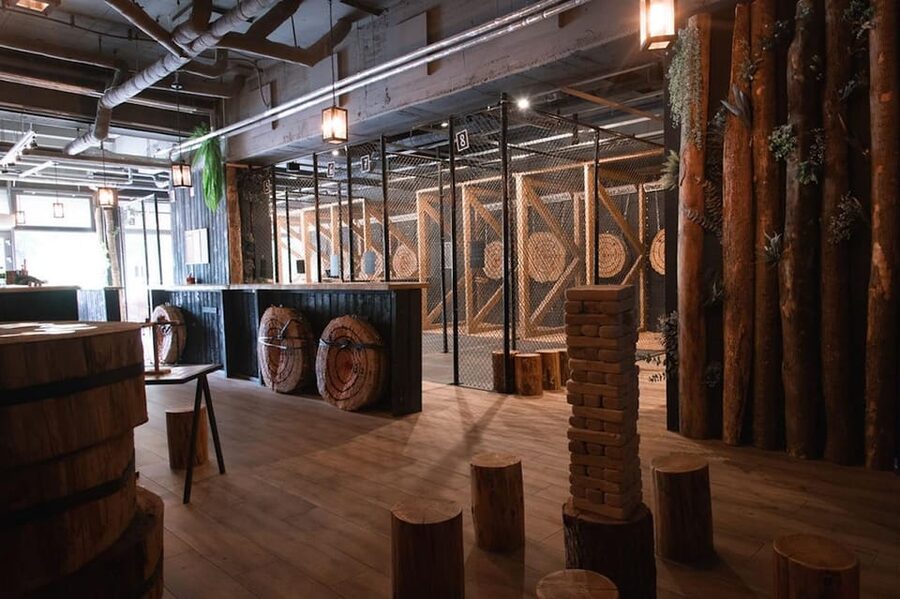 AXE THROWING EXPERIENCE IN BERLIN - Quick Booking Advice: What to Bring and What to Skip