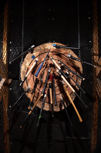 AXE THROWING EXPERIENCE IN BERLIN - First-Timer Friendly Coaching That Gets You Close Fast