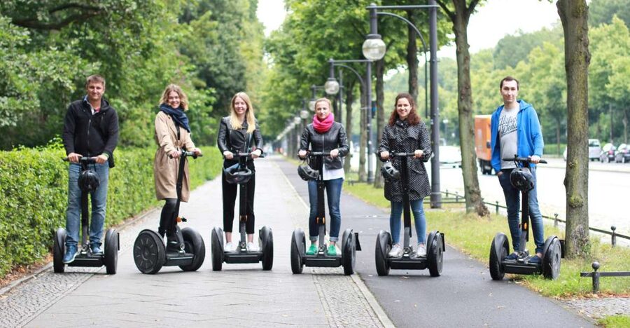 Berlin: 1-Hour Segway Tour - Route A: Brandenburg Gate, Reichstag area, and a direct memorial focus