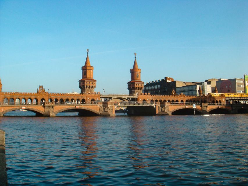 Berlin: 2.5-Hour East Side Boat Cruise with Commentary - What you see in Berlin-Mitte from the water: Cathedral, Humboldt Forum, Museum Island