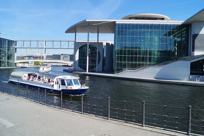 Berlin 3-Course Dinner Cruise - Comfort on an Open-Air Boat, Plus When to Bring Layers