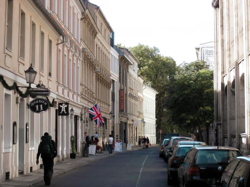 Berlin: Backyards of Berlin 2-Hour Tour - Key highlights you’ll notice right away