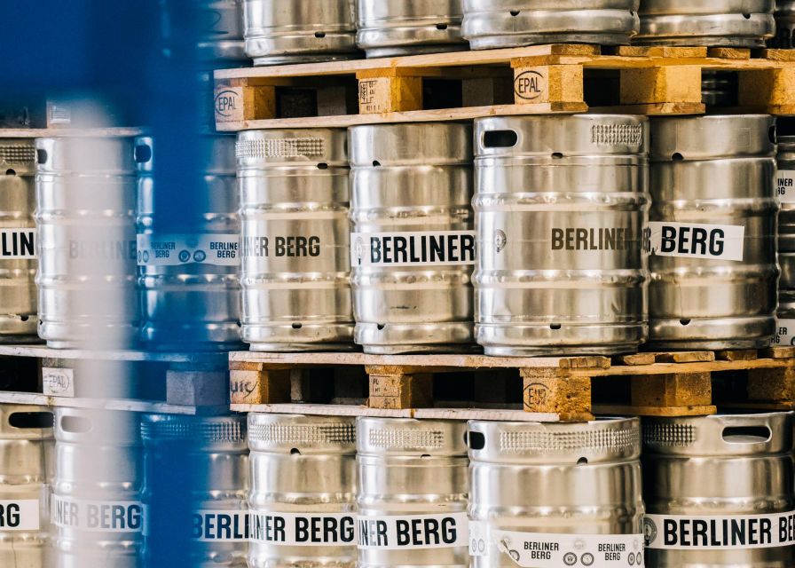 Berlin: Berliner Berg Brewery Tour with Beer Tasting - Inside Berliner Berg: what the guided brewery walk gives you
