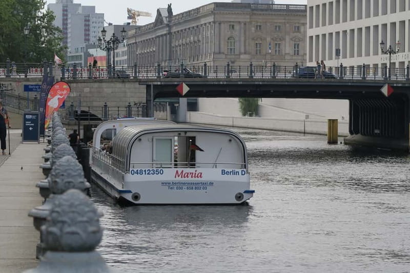 Berlin: Boat Sightseeing Cruise with Audioguide - Where to board: Anlegestelle Domaquaree Berliner Wassertaxi