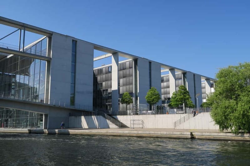 Berlin: Boat Sightseeing Cruise with Audioguide - Who this cruise fits best