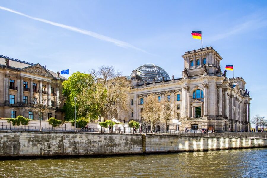 Berlin: Boat Tour Along the River Spree - Federal power and Bellevue Palace views you can actually enjoy