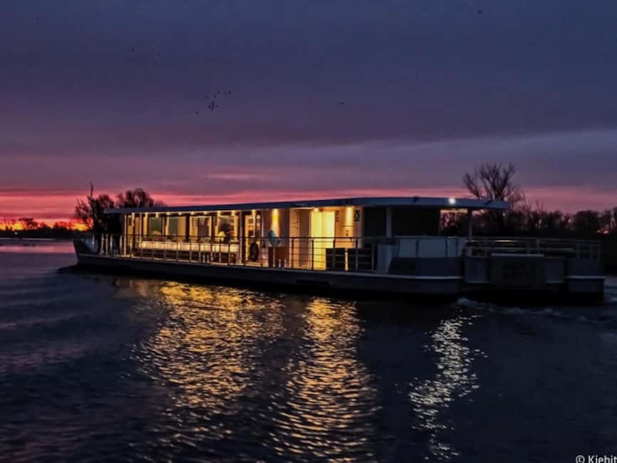 Berlin Boat Tour | Sunset Tour with Solar Ship | Sightseeing Spree - Comfort for 90 People: Weather, Indoor Seating, and Space