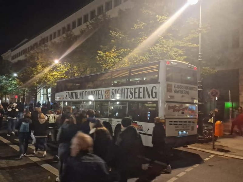 Berlin: Bus Tour by Night with Live Commentary - Meeting Point at Kurfürstendamm: where to start and how to get the best view