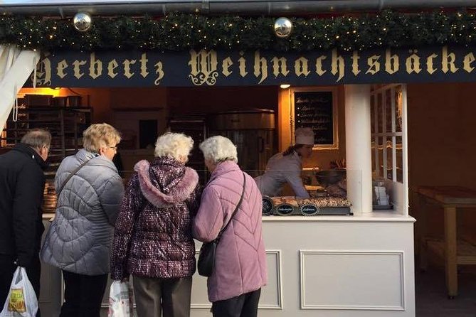 Berlin Christmas Markets with Culinary Tour - KulturBrauerei: a local market in a former brewery setting