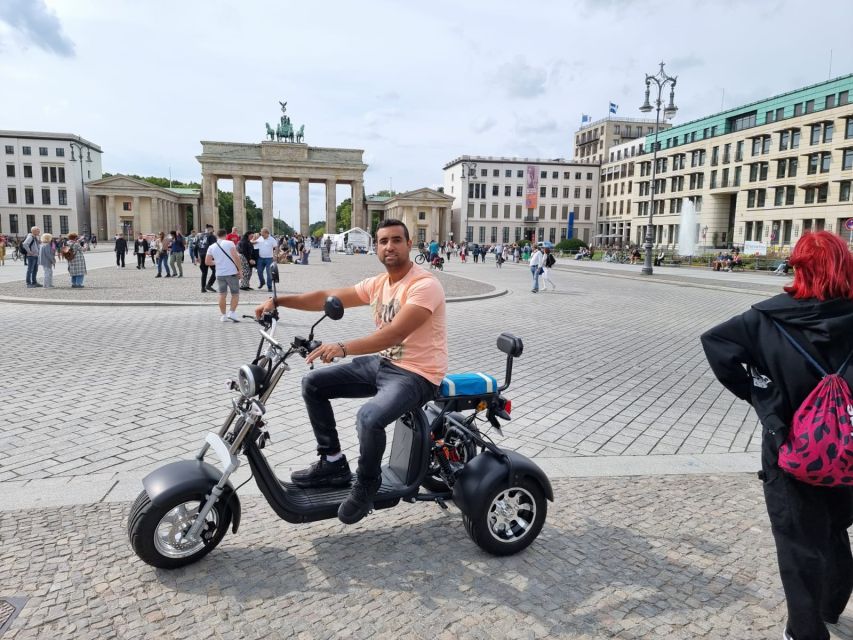 Berlin City: 2 Hour Guided Fat Tire E-Scooter Tour - Brandenburg Gate and Reichstag Area Photo Stops