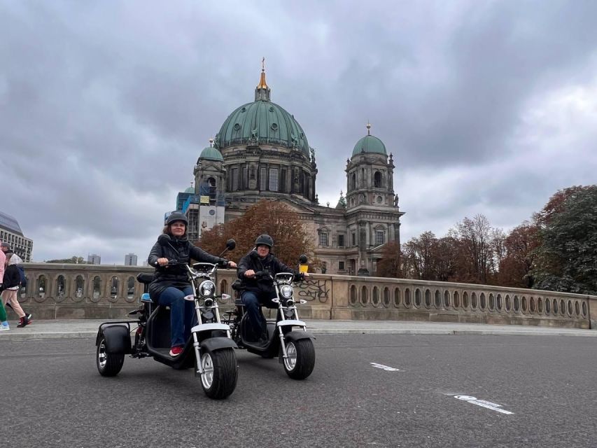 Berlin City: 2 Hour Guided Fat Tire E-Scooter Tour - Helmet, Practice, and the Fat Tire Learning Curve