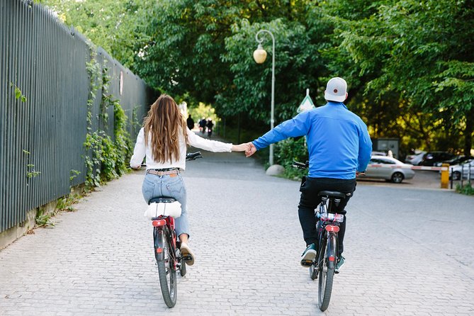 Berlin City Bike Tour with Beer Garden Stop - Bikes, Safety Gear, and Finding Panoramastraße 1a