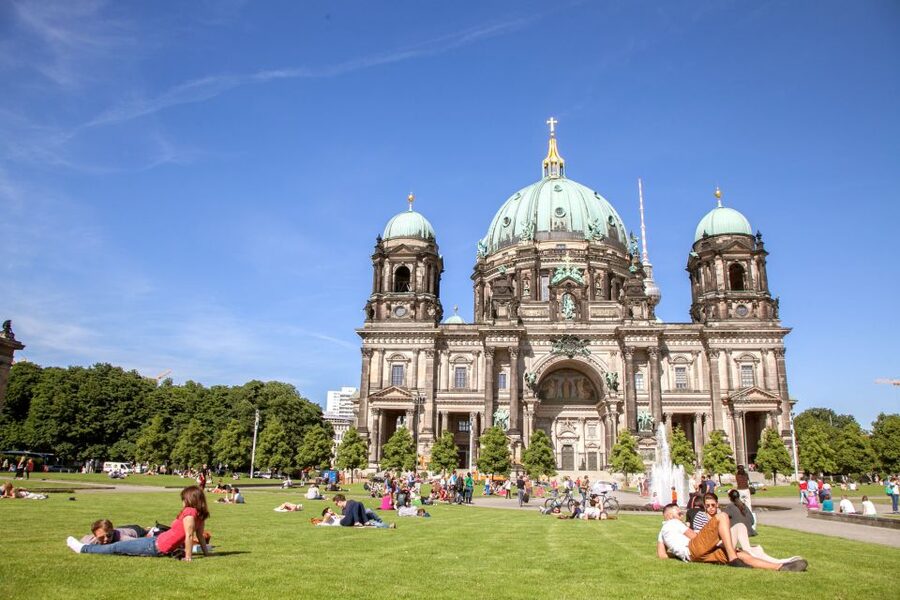 Berlin: City Center Walking Tour - Berlin Mitte in 3 hours, starting at Alexanderplatz
