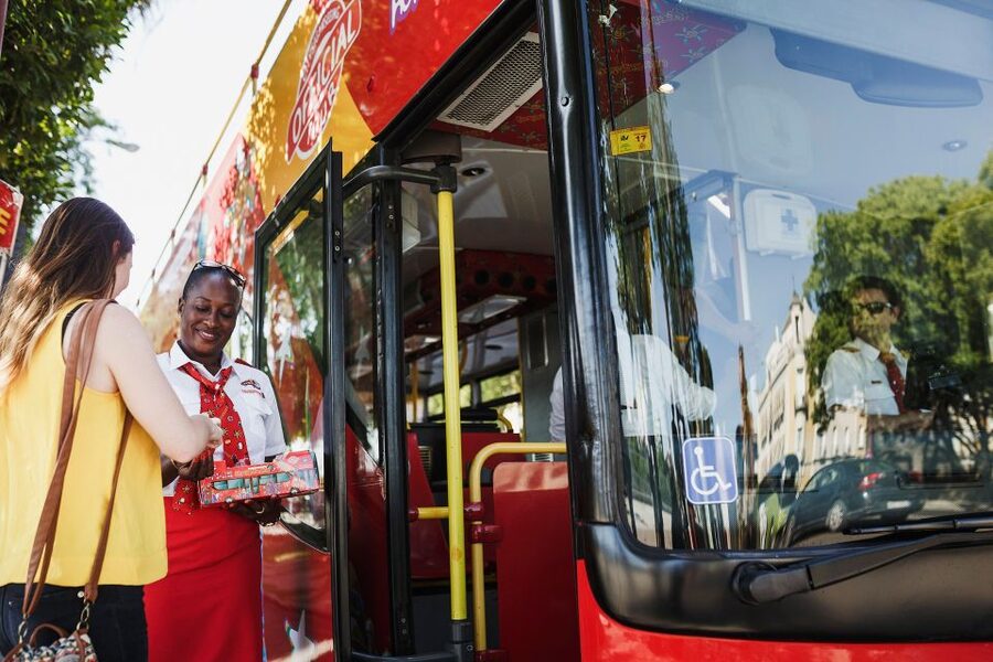 Berlin: City Sightseeing Hop-On Hop-Off Bus Tour - Timing and frequency: what to expect when you are hopping on and off