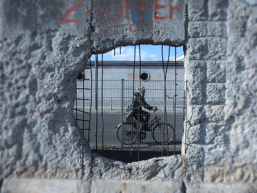 Berlin: Cold War History and Berlin Wall Guided Walking Tour - Berlin Wall Memorial (The 75-Minute Part That Stays With You)