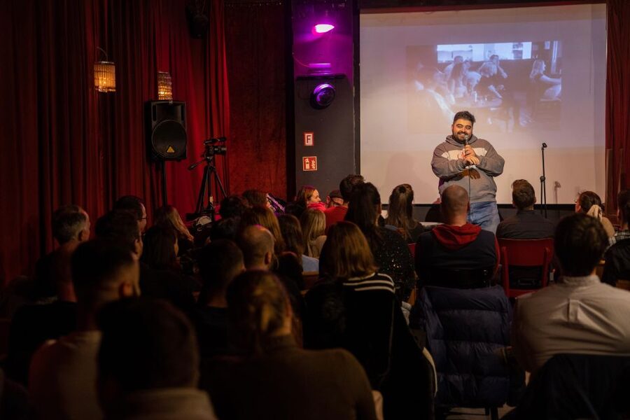 Berlin: Culture Shock Comedy Show - The Show Format, From Free Shot to Final Punchline