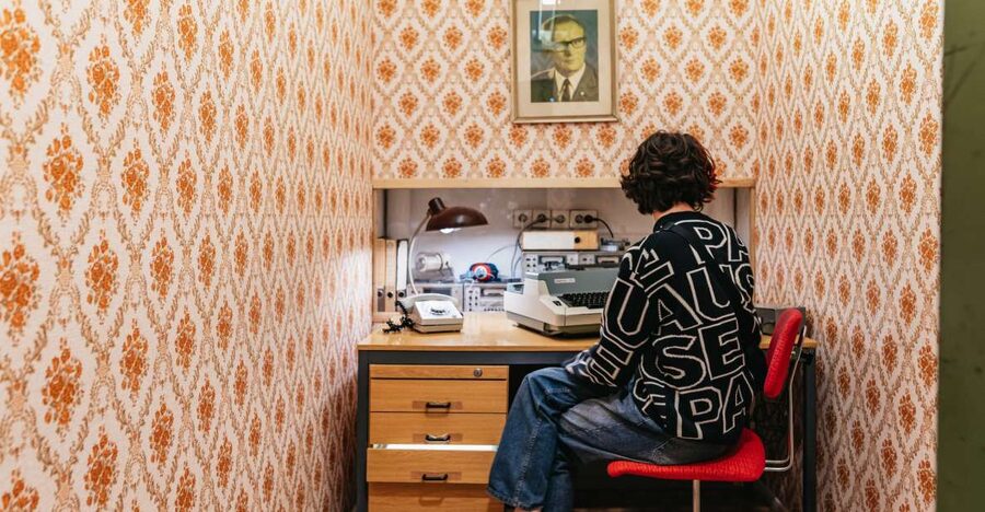Berlin: DDR Museum Tickets - A Former Prison Cell: When the Tone Shifts