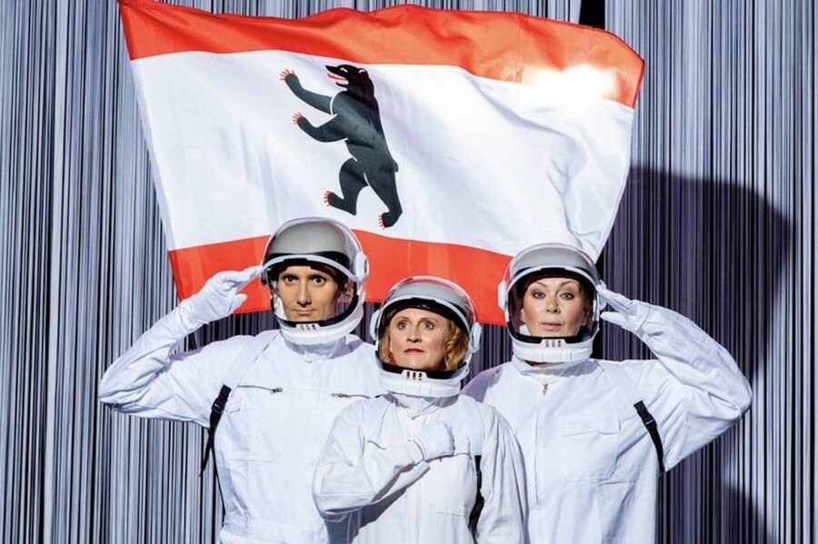 Berlin: Die Stachelschweine-Steglitz, wir haben ein Problem! - Meet the performers behind the chaos