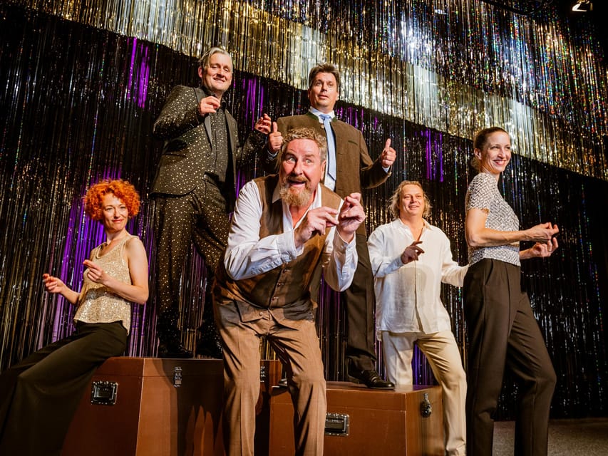 Berlin: DISTEL - The capital cabaret - How the show stays current with politics and society