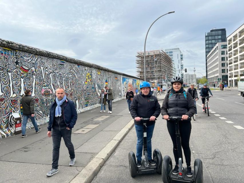 Berlin: East Side Gallery and Cold War Segway Tour - Getting the most out of the wall art stops