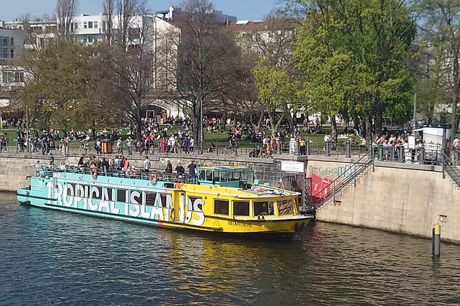 Berlin East Side Tour 2.5 hour cruise with commentary - Reichstag, government buildings, and the view from the Spree