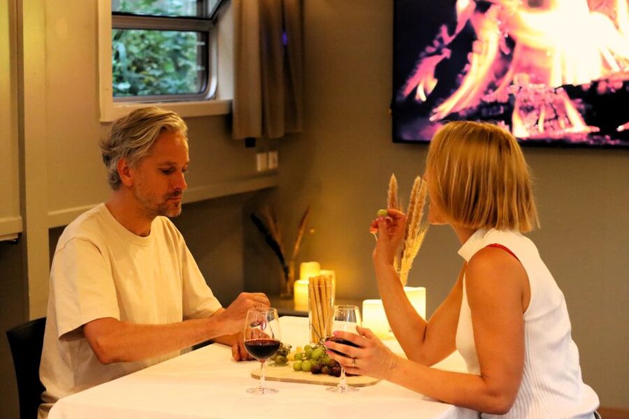 Berlin: Evening Boat Cruise – Romance & Moonlight - Sunset to moonlight: what you will see as the boat moves