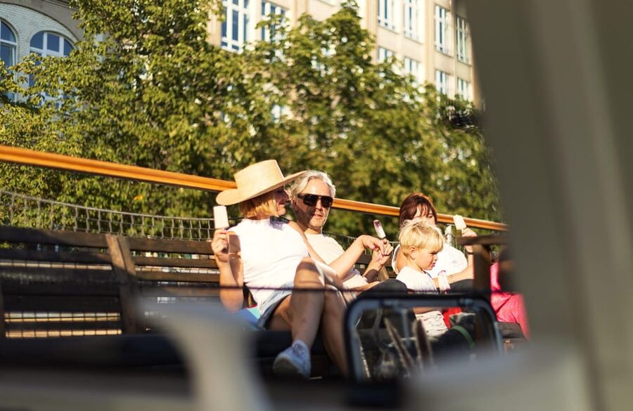 Berlin: Evening Boat Cruise – Romance & Moonlight - Who this cruise suits best