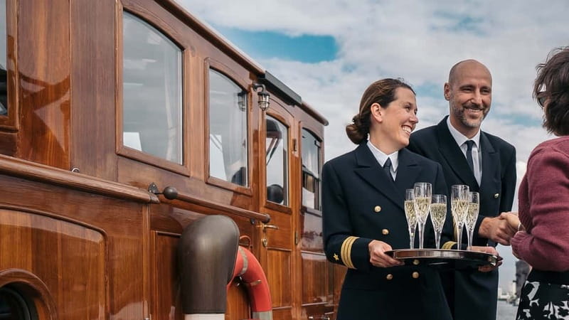 Berlin: Evening Yacht Cruise with Aperitif & Dinner Upgrade - Seats and Weather Plan: Sundeck Lounges, Shaded Aft Deck, Foredeck Views
