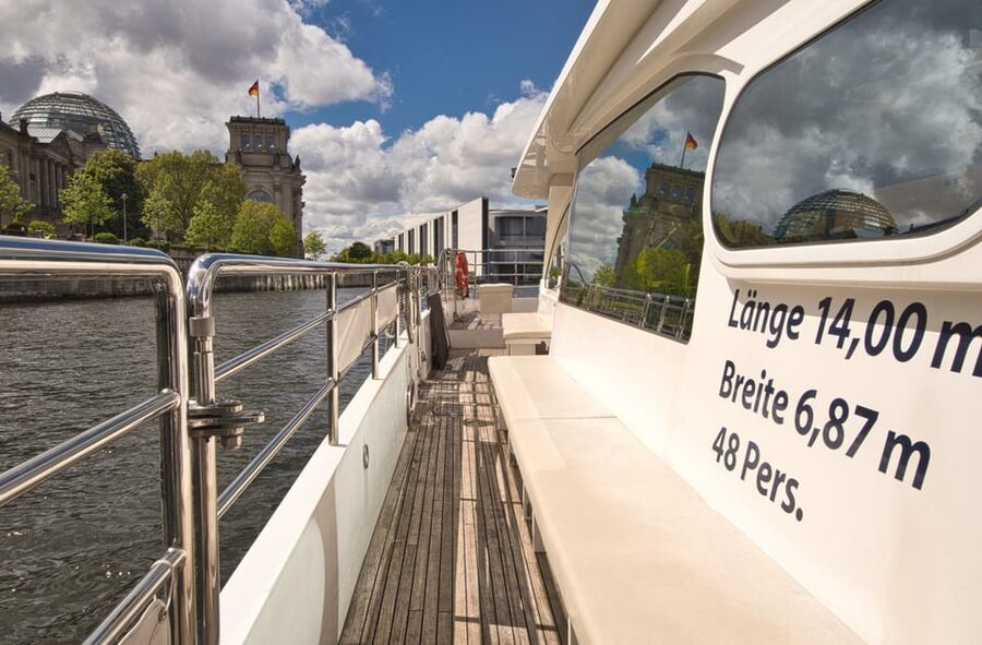 Berlin: Exclusive Boat Tour on a Solar-Powered Catamaran - Barrier-Free Design for Wheelchair Users, plus Dogs