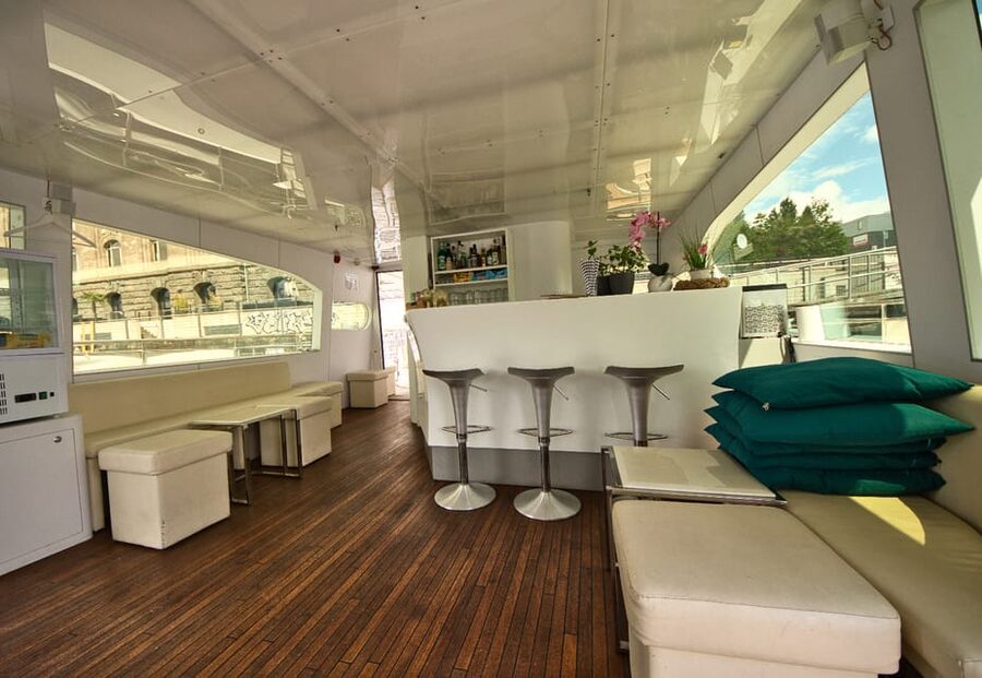 Berlin: Exclusive Boat Tour on a Solar-Powered Catamaran - Who This Tour Fits Best (and Who Might Want a Different Boat)