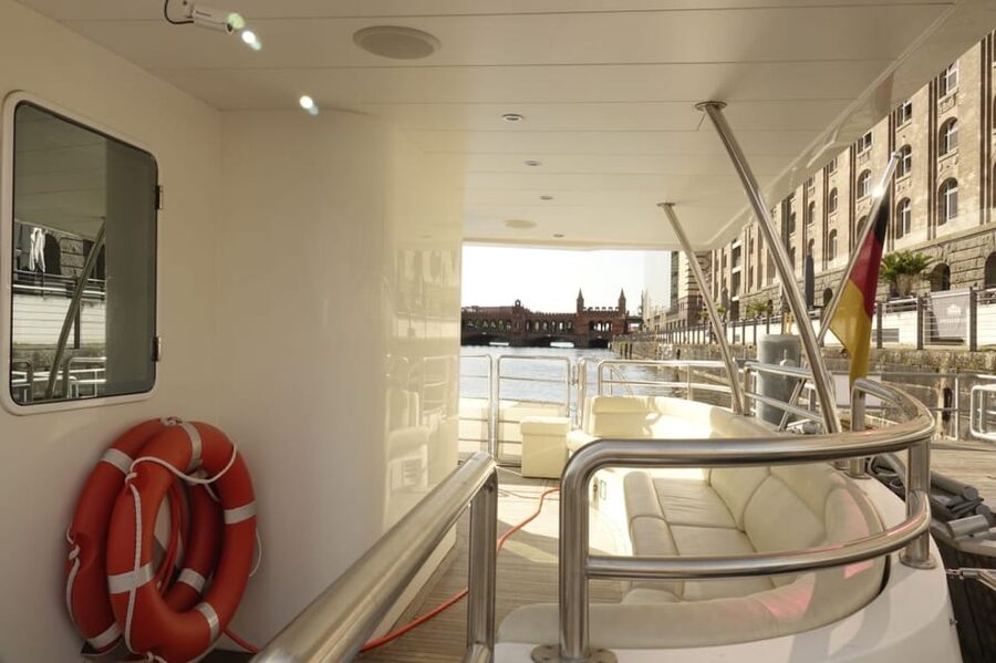 Berlin: Exclusive Boat Tour on a Solar-Powered Catamaran - Should You Book This Solar-Powered Boat Tour?