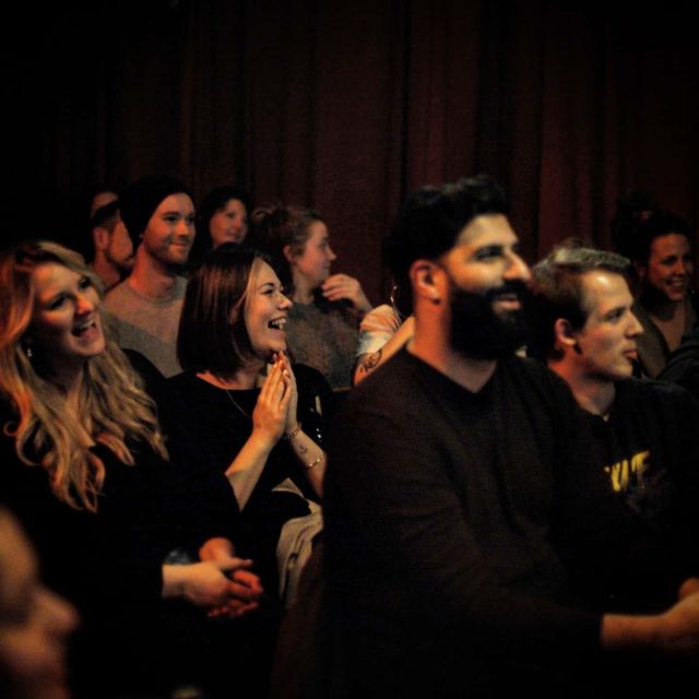 Berlin: Expats in Berlin Comedy Show Ticket - How the Night Flows, Plus Daily Themes That Help You Pick a Day