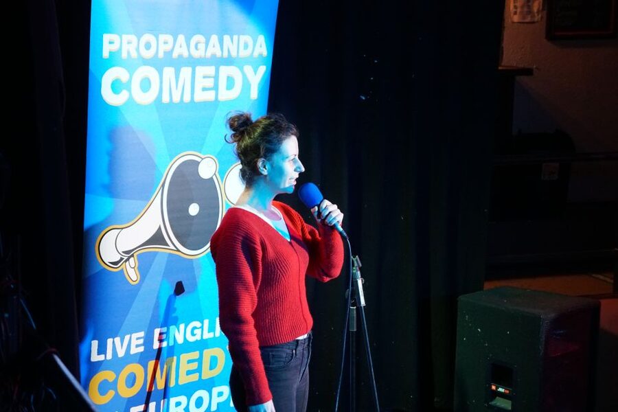 Berlin: Expats in Berlin Comedy Show Ticket - How to Pick the Right Night: Monday Work Blues to Sunday It’s Lit