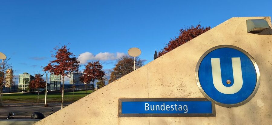Berlin: Government District Tour and Reichstag Dome Visit - Logistics That Matter: ID, Security, and What to Bring
