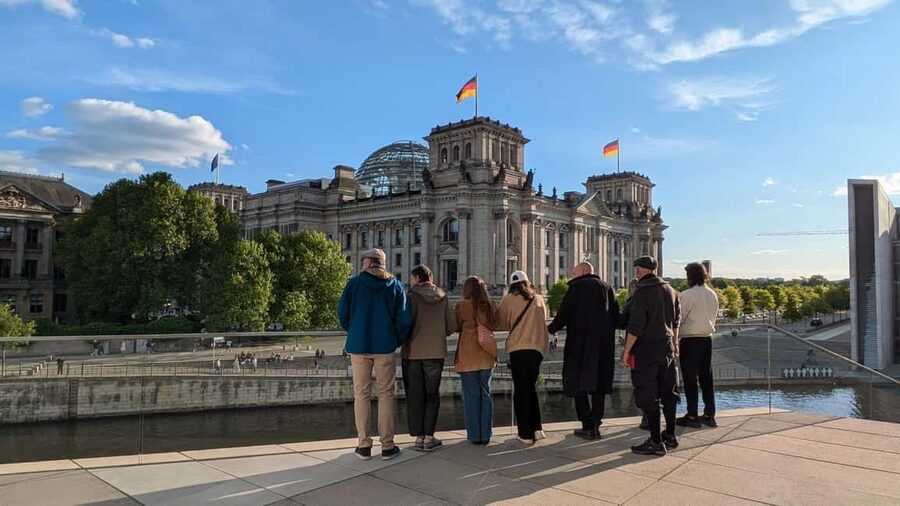 Berlin: Government Quarter Tour and Reichstag Dome Visit - Key moments that make this tour worth your time