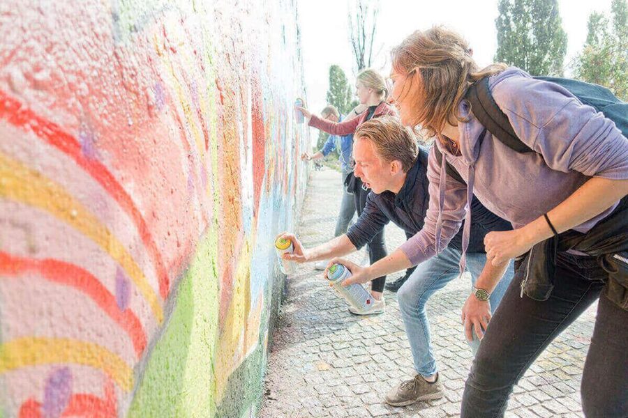 Berlin: Graffiti Workshop at the Berlin Wall - How the 90-minute session runs, from meeting to finished photos