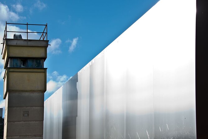 Berlin: Guided Bike Tour of the Berlin Wall and Third Reich - Ghost stations and the daily life behind division