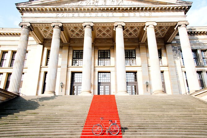 Berlin: Guided Private Bike Tour to Explore the Highlights - Starting and finishing at Free Berlin Bike Tours, Poststraße 11