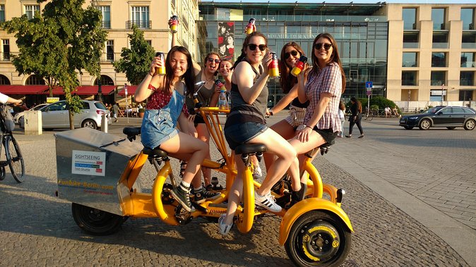 Berlin : Guided Private Sightseeing Tours with Funbikes, Teambikes - Funbikes and Teambikes: electric help and a group-vibe