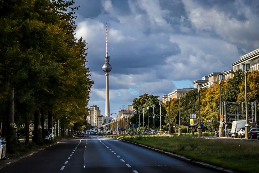 Berlin: Guided Walking Tour in English - Key things to know before you go